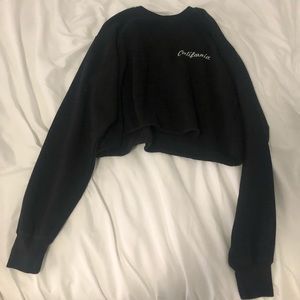 Cropped, Black, Long sleeve Crew neck